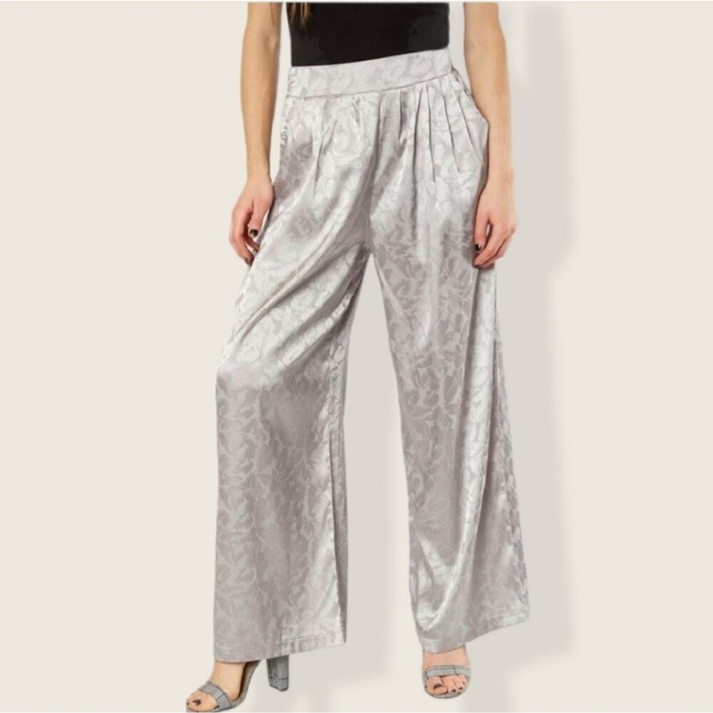 Gimmicks Satin Wide Leg Pants Silver Floral Print Size M
